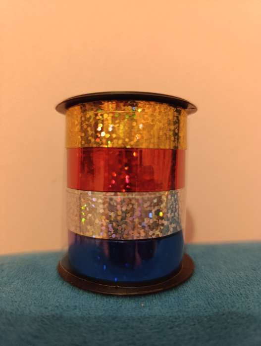 Фотография покупателя товара Лента упаковочная голографическая, ассорти, 6 цветов, 0.8 см × 3 м - Фото 1