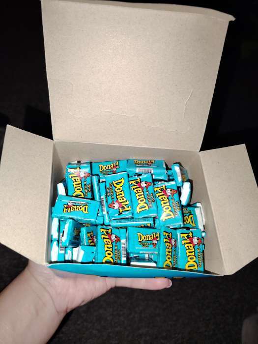 Фотография покупателя товара Жевательная резинка «Дональд Дак», 4.5 г - Фото 1