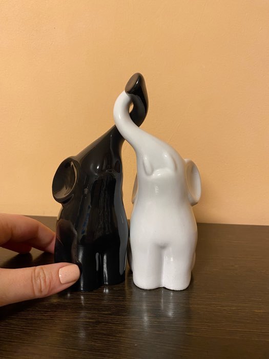 Фотография покупателя товара Фигура "Пара слонов" черный/белый, 7х12х16см