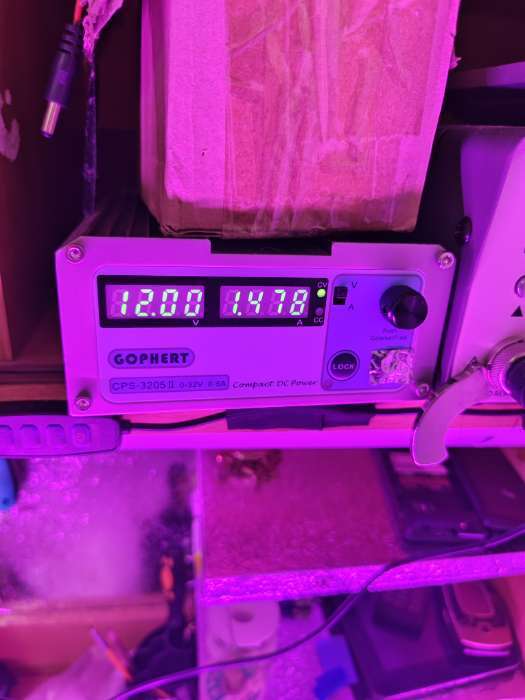 Фотография покупателя товара Светильник линейный для растений, 28 Вт, 1 м, 144 LED, 12 В, SMD5630, на клеевой основе, мультиспектральный - Фото 10