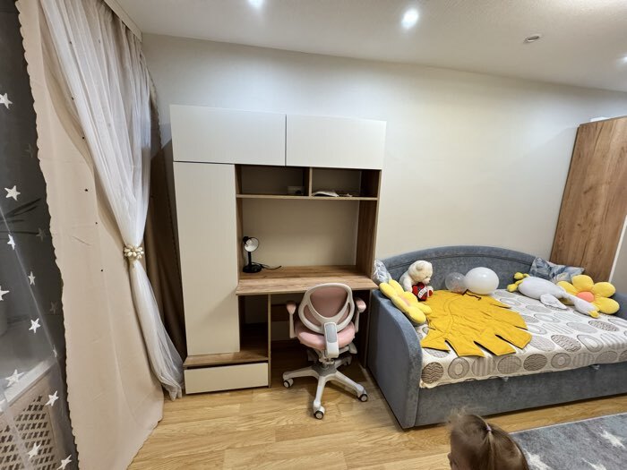 Фотография покупателя товара Стол компьютерный «Некст 1», 1317×366×1853 мм, цвет дуб золотой/белый - Фото 1