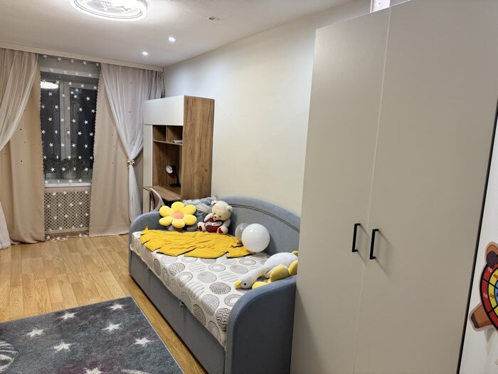 Фотография покупателя товара Стол компьютерный «Некст 1», 1317×366×1853 мм, цвет дуб золотой/белый - Фото 2