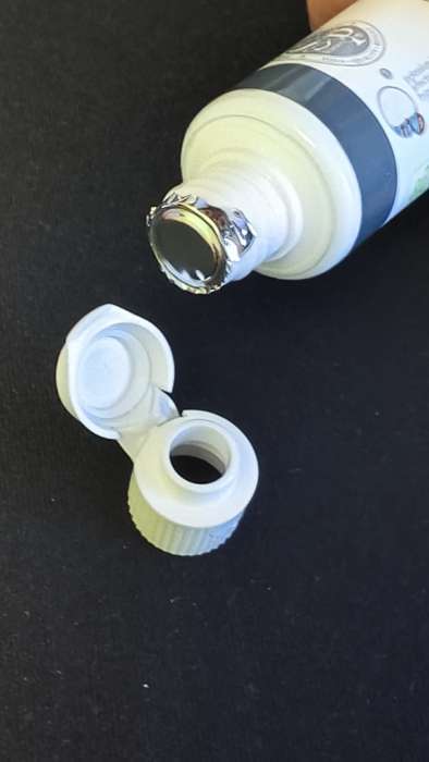 Фотография покупателя товара Зубная паста Splat Professional Compact, «Отбеливание плюс», 40 мл - Фото 3