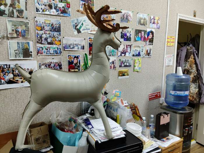 Фотография покупателя товара Воздушный шар фольгированный 43" «Снеговик», под воздух - Фото 3