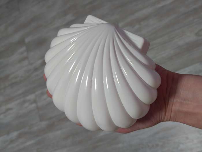 Фотография покупателя товара Шкатулка музыкальная механическая «Белая ракушка», пластик, 7.5×15.5×12 см - Фото 1