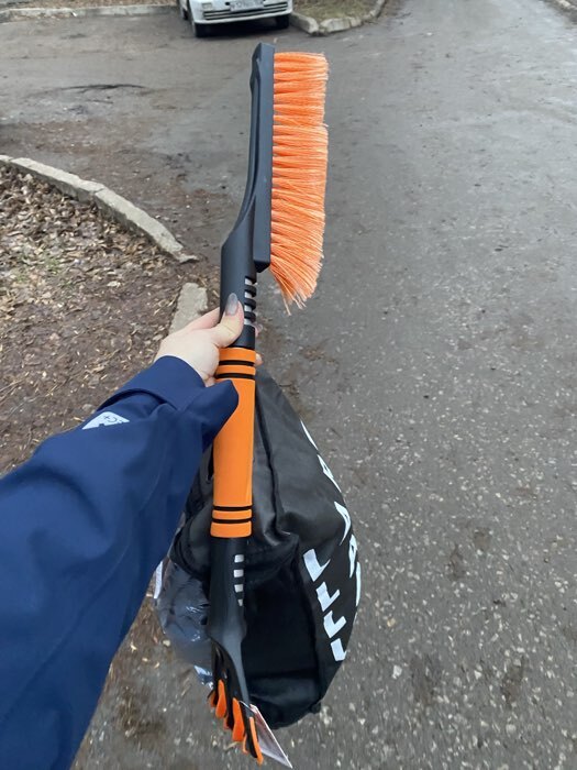 Фотография покупателя товара Щетка сметка TORSO, 60 см, со скребком, усиленная, МИКС - Фото 2