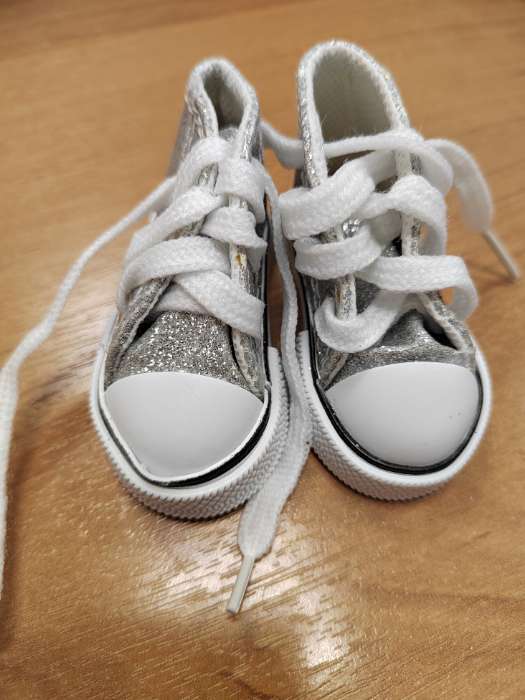 Фотография покупателя товара Кеды для кукол «Блёстки», длина подошвы: 7.5 см, серебряный - Фото 1