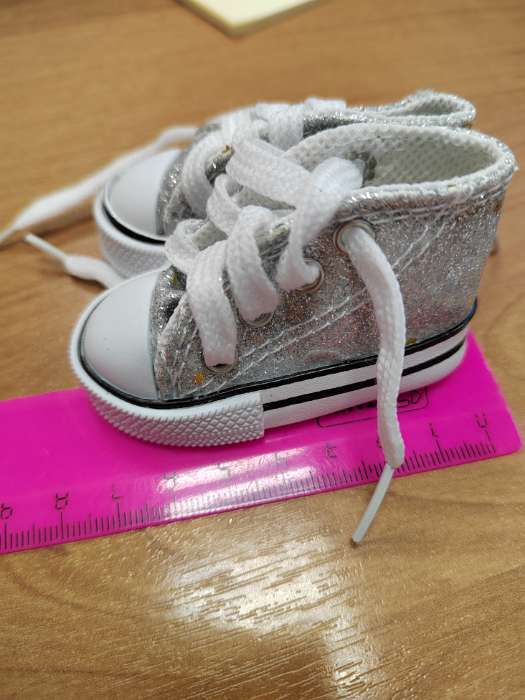 Фотография покупателя товара Кеды для кукол «Блёстки», длина подошвы: 7.5 см, серебряный - Фото 2