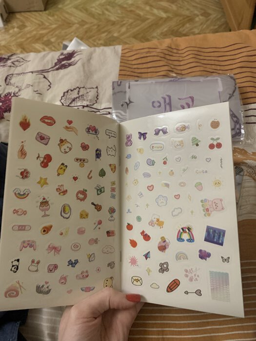 Фотография покупателя товара Набор коллекционера 3в1 «K-pop», биндер, наклейки, 6 карточек - Фото 3