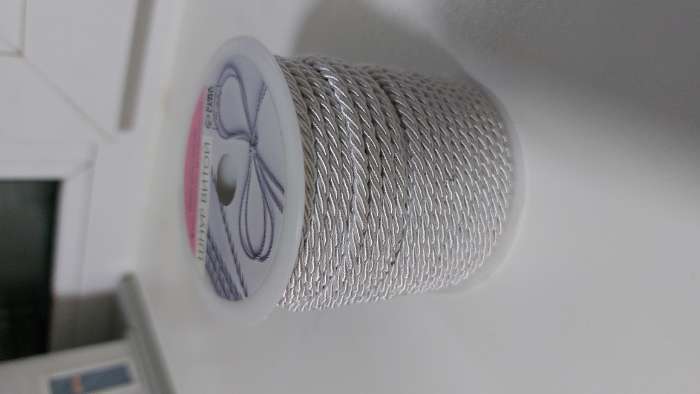 Фотография покупателя товара Шнур витой, d=3 мм, 25 ± 1 м, цвет золотой - Фото 4