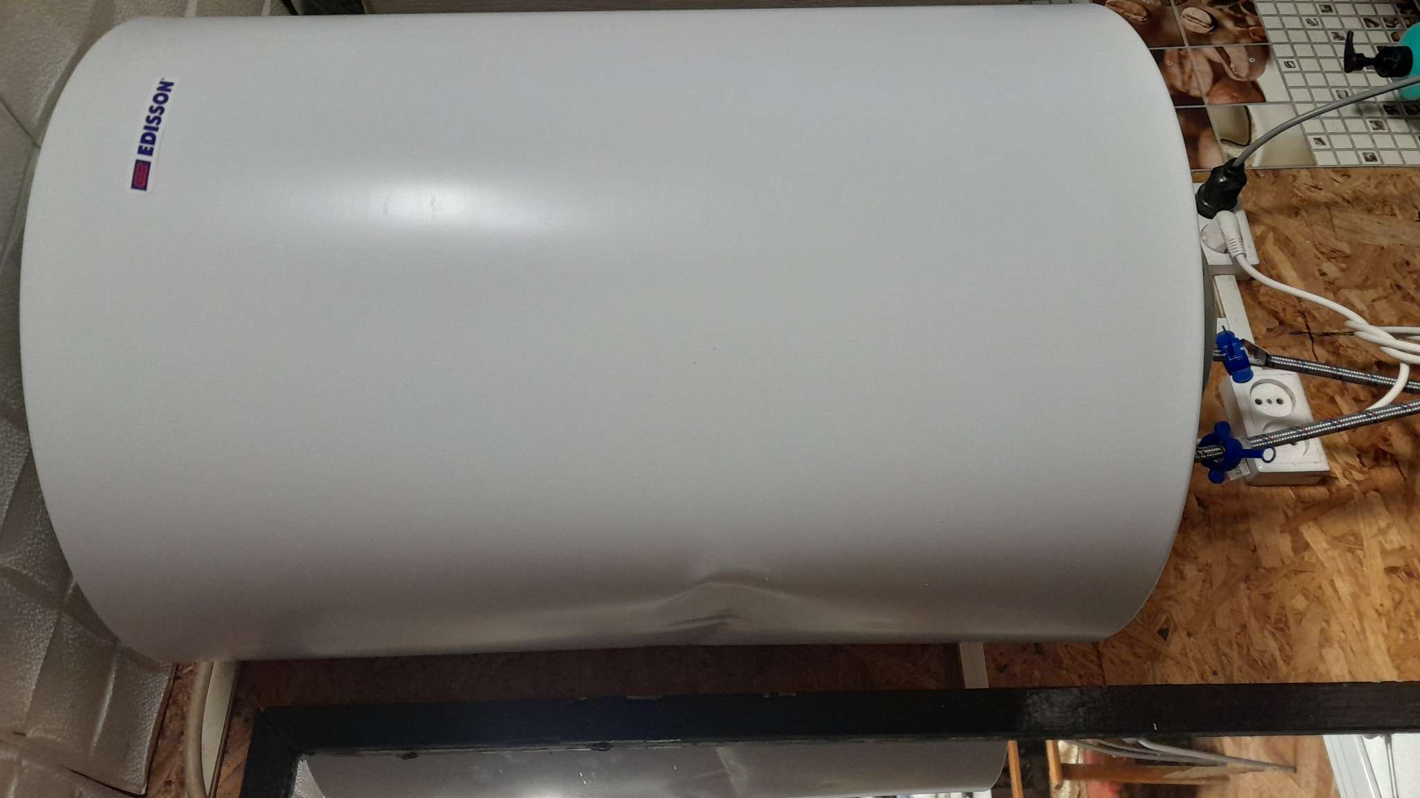 Фотография покупателя товара Водонагреватель EDISSON ER 80 V, накопительный, круглый, эмаль, 80 л, 1500 Вт - Фото 7