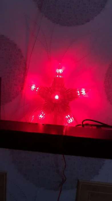 Фотография покупателя товара Светодиодная верхушка на ёлку «Звезда красная» 22 см, 30 LED, провод 2 метра, 220 В, свечение красное - Фото 49
