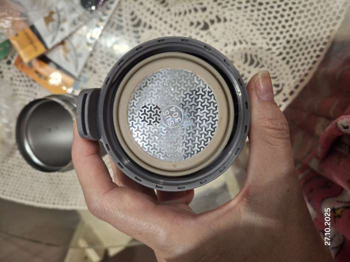 Фотография покупателя товара Термокружка Мастер К Style, 380 мл, сохраняет тепло 8 ч, с ситечком, нержавеющая сталь, оранжевая - Фото 5