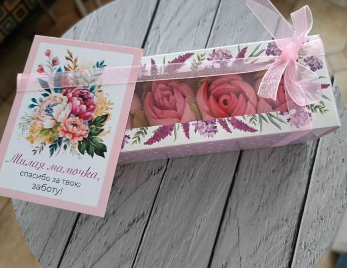 Фотография покупателя товара Коробка складная с окном «Самой прекрасной», 5.5×18×5.5 см - Фото 1