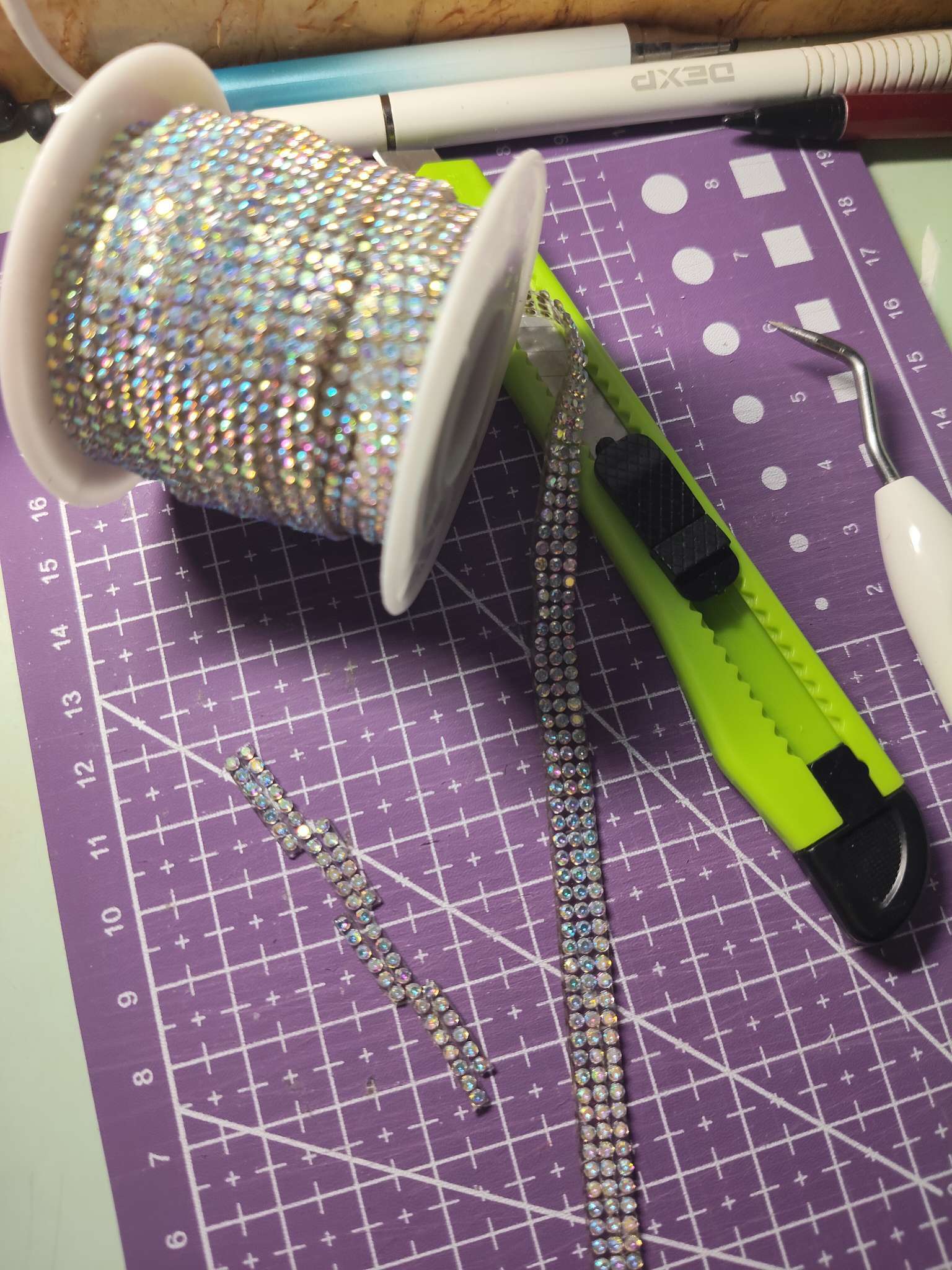 Фотография покупателя товара Стразы термоклеевые, с голографией, d=2×7 мм, 4.5±0.5 м, цвет серебряный - Фото 1