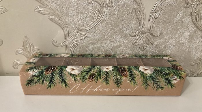 Фотография покупателя товара Коробка под 5 конфет с ячейками «С Новым годом», 21×3×5.5 см - Фото 2