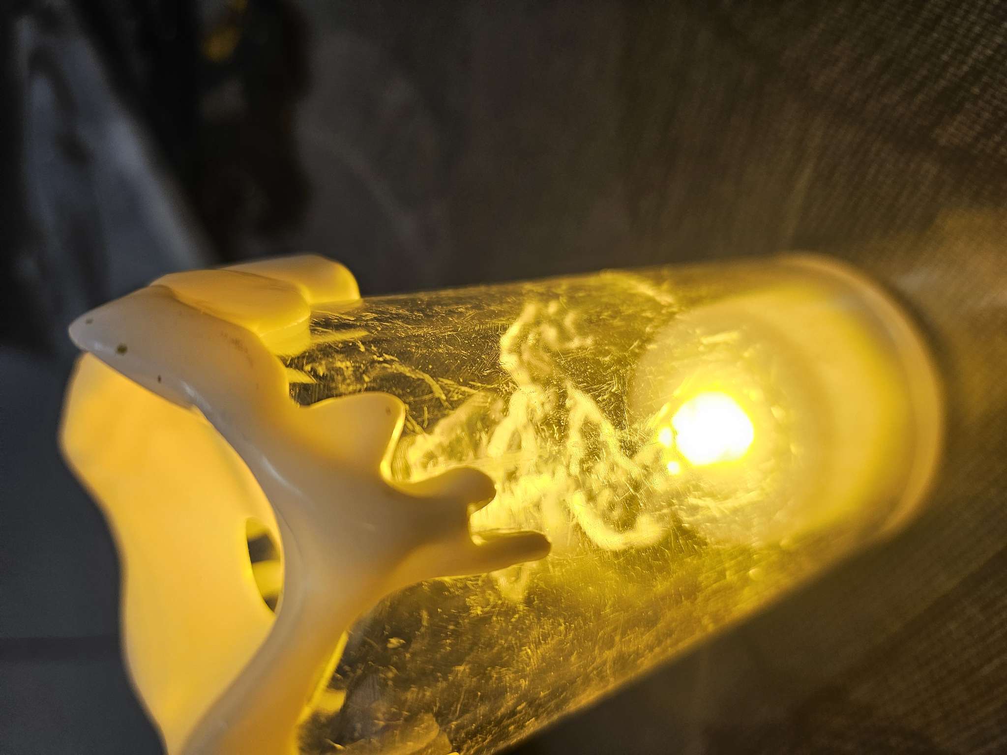 Фотография покупателя товара УЦЕНКА Светодиодная свеча, ночник LED RISALUX «Лошадка», от батареек 3×LR44, белый, 4.7×4.7×10.5 см - Фото 1