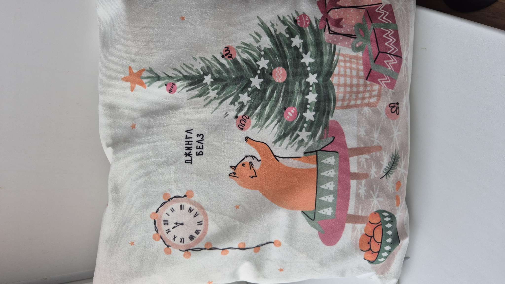 Фотография покупателя товара Наволочка декоративная новогодняя «Этель. Джингл белз» 40×40 см, велюр - Фото 1