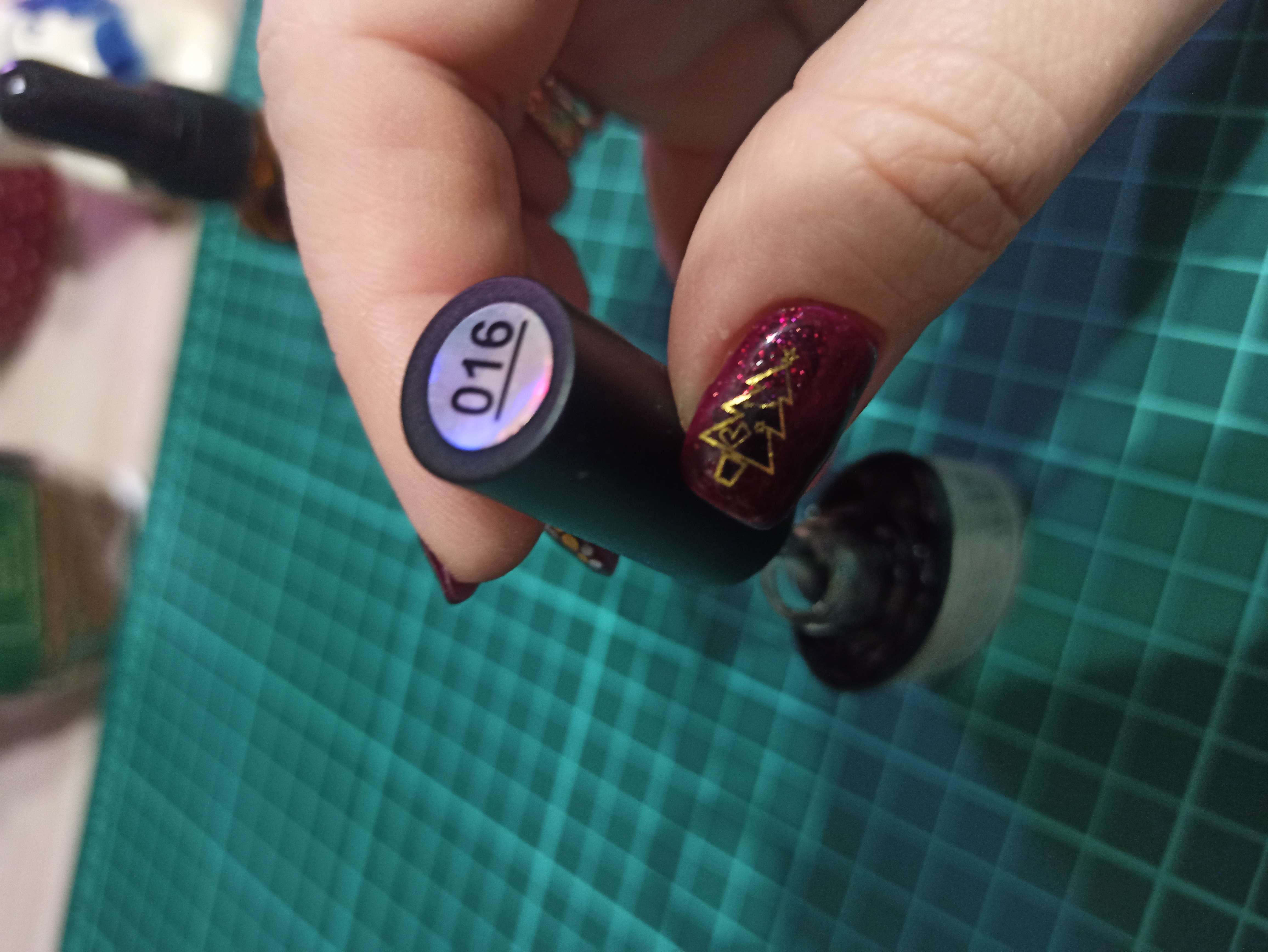 Фотография покупателя товара Гель-лак для ногтей "Хамелеон", трёхфазный LED/UV, для чёрной основы, 10мл, цвет 003 синий - Фото 17