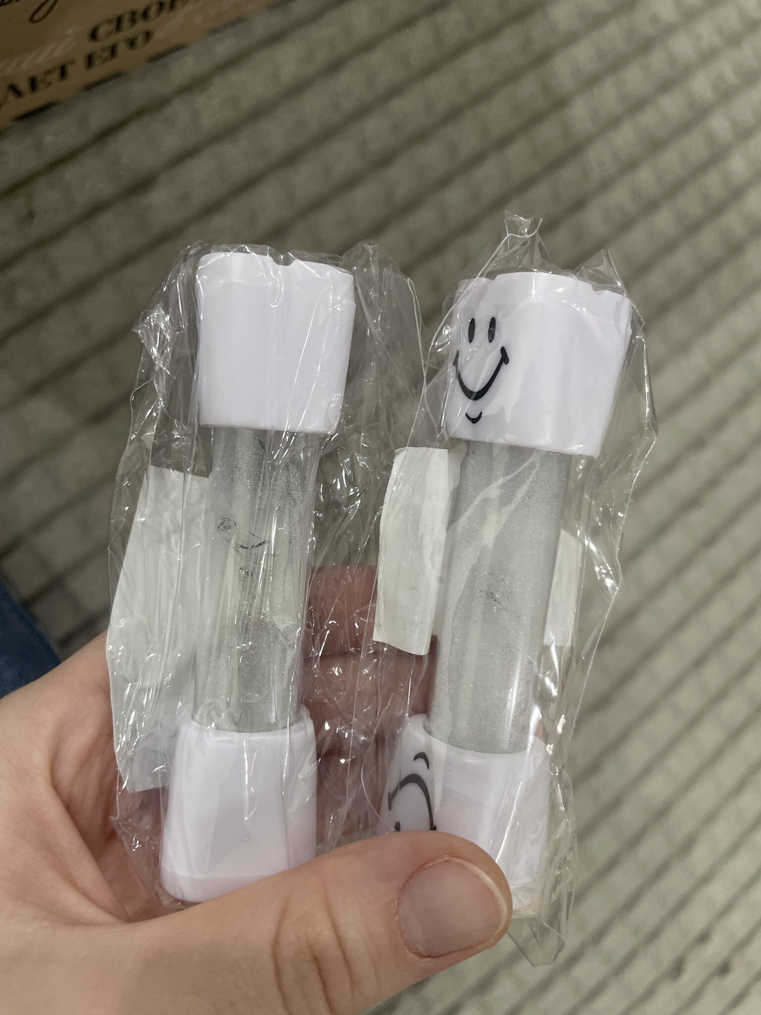 Фотография покупателя товара Часы песочные «Зубик», на 1 минуту, 10×2 см, белые - Фото 5