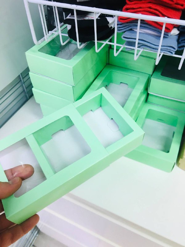 Фотография покупателя товара Коробка картонная без окна, белая, 16,5 х 12,5 х 5,2 см - Фото 2