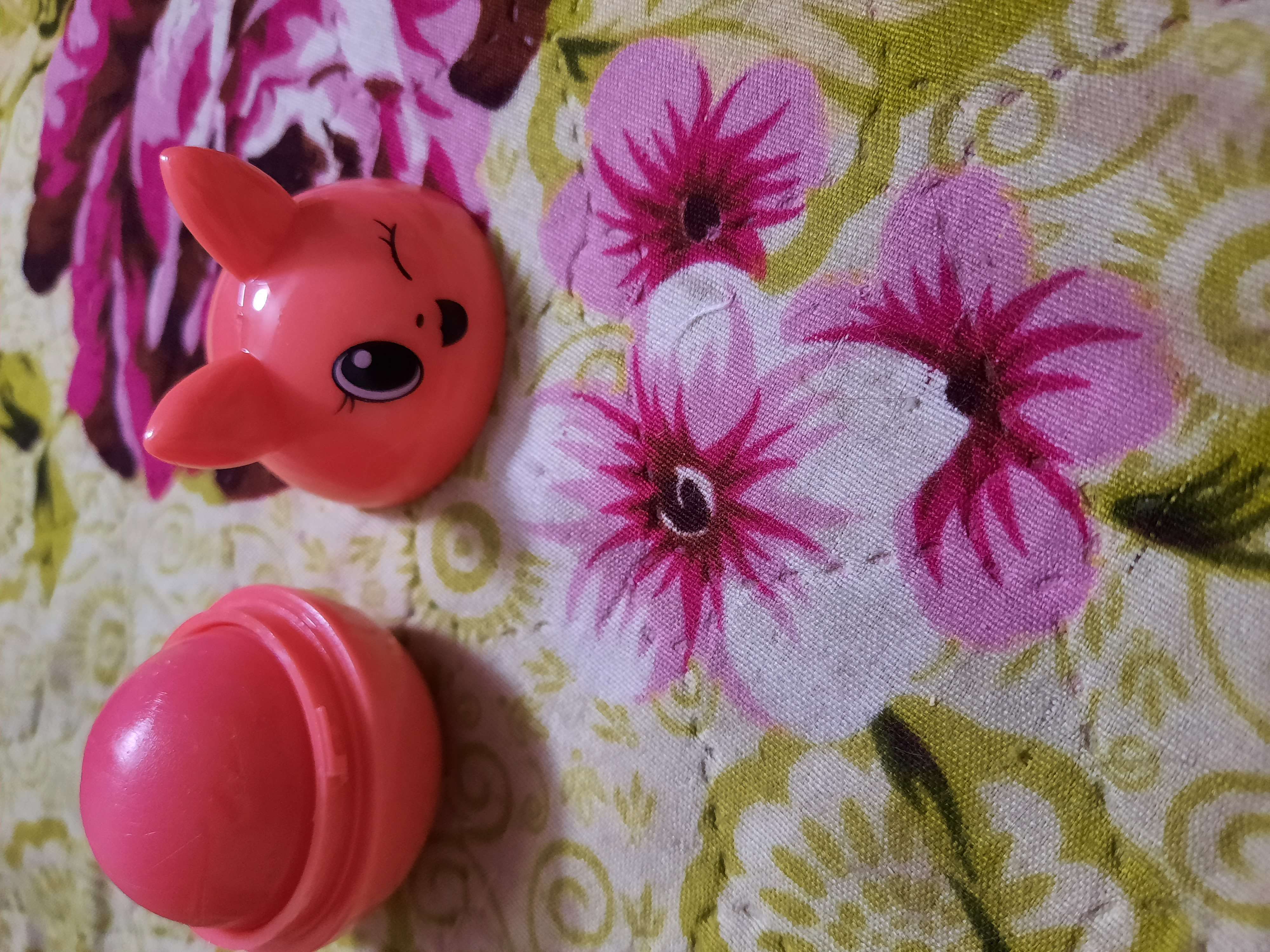 Фотография покупателя товара Блеск детский для губ «Мяу», розовый котик, аромат клубники 12 г. - Фото 1