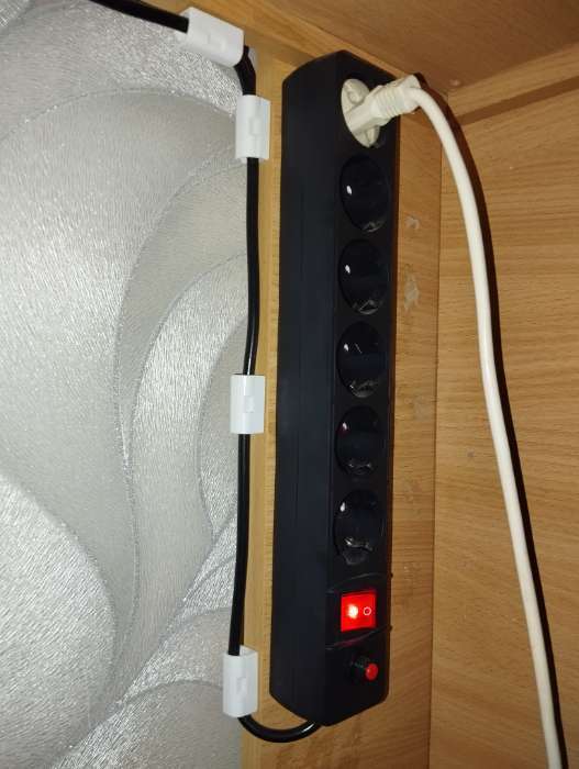 Фотография покупателя товара Держатели для проводов, самоклеящиеся, набор 20 шт., пластик, белые - Фото 1