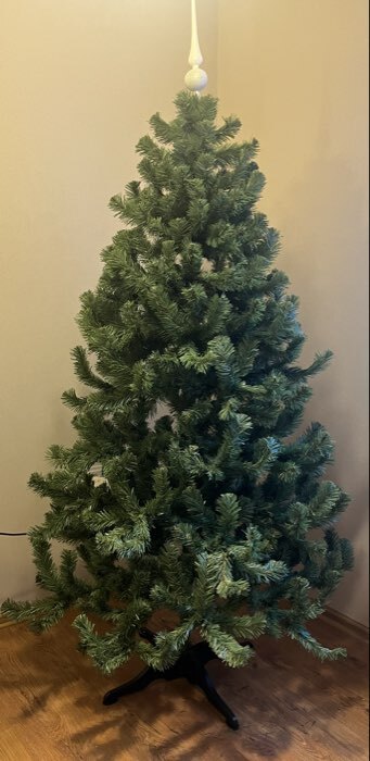 Фотография покупателя товара Искусственная ёлка «ЕлкиТорг. Лесная», 150 см, d нижнего яруса 102 см, 346 ПВХ веток отгибаются - Фото 1