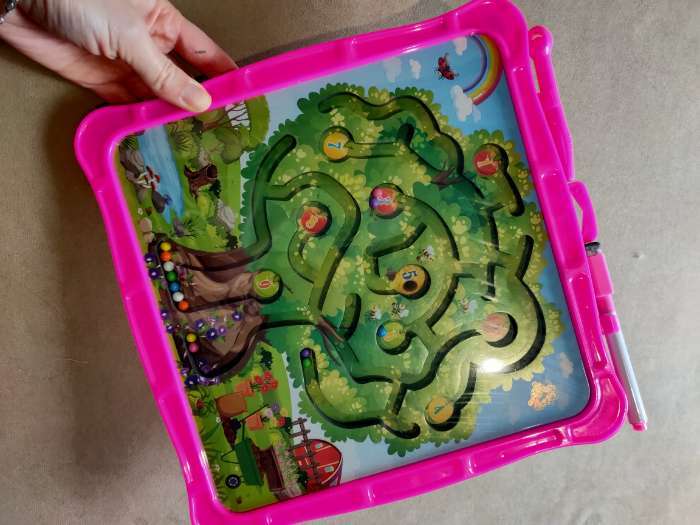 Фотография покупателя товара Игровой набор лабиринт «Радужная деревня», маркерная доска, 2×36×27.5 см - Фото 1