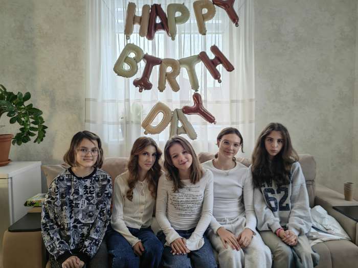 Фотография покупателя товара Воздушные шары фольгированные 16", гирлянда «С Днём Рождения» - Фото 1