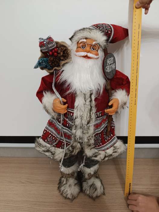 Фотография покупателя товара Дед Мороз под ёлку «Зимнее волшебство. Новогодняя игрушка в красной шубке с подарками», 60 см - Фото 1