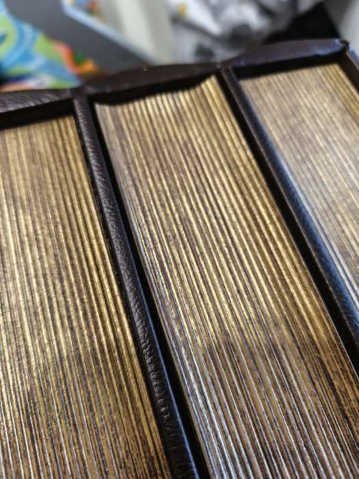 Фотография покупателя товара Шкатулка книга - сейф многотомный «Война и мир», дерево, 25×19×16.5 см - Фото 6