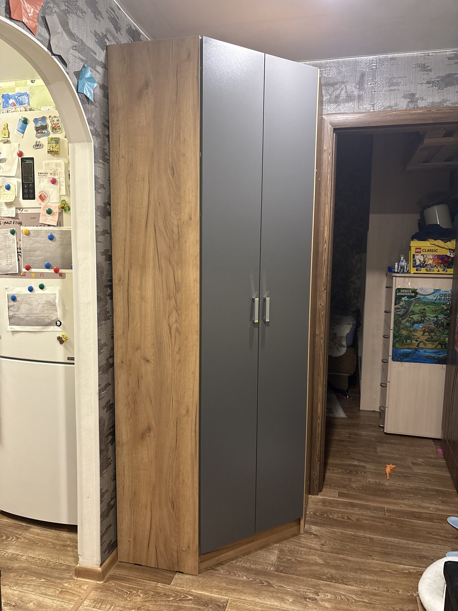 Фотография покупателя товара Шкаф угловой «Мартина», 800×800×2200 мм, цвет графит/дуб крафт - Фото 1