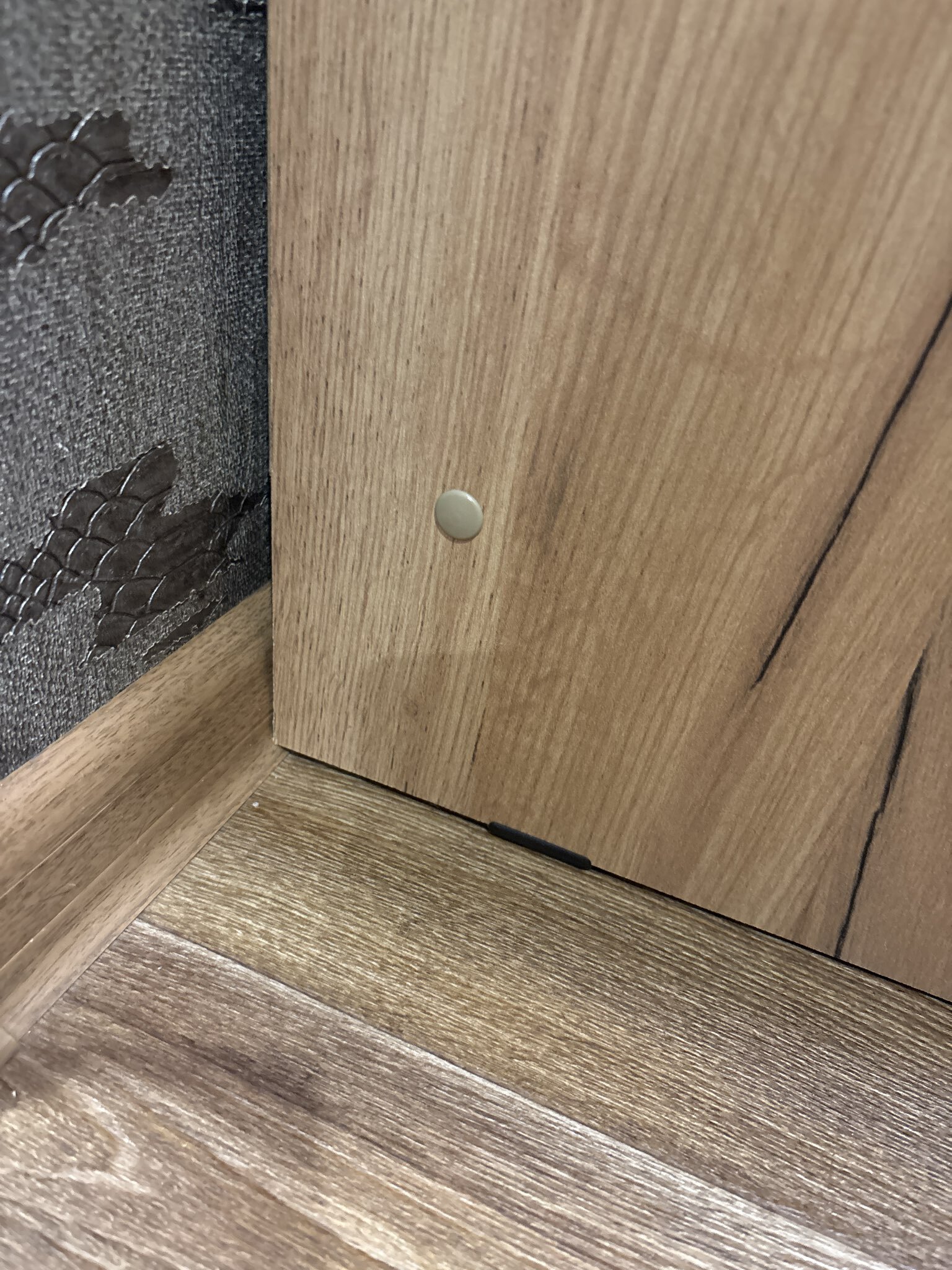 Фотография покупателя товара Шкаф угловой «Мартина», 800×800×2200 мм, цвет графит/дуб крафт - Фото 2