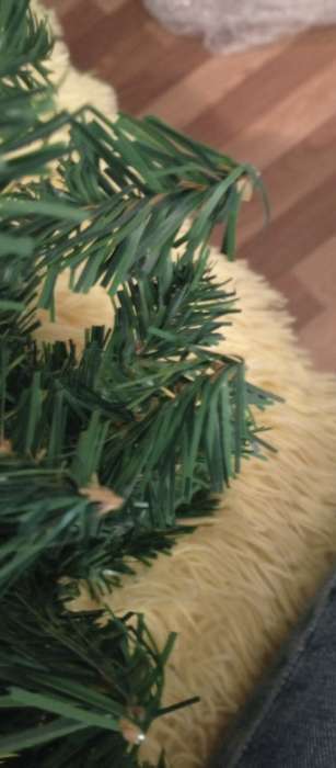 Фотография покупателя товара Искусственная ёлка «Зимнее волшебство. Простая», 90 см, 90 ПВХ веток отгибаются - Фото 190