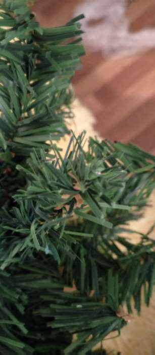 Фотография покупателя товара Искусственная ёлка «Зимнее волшебство. Простая», 90 см, 90 ПВХ веток отгибаются - Фото 191