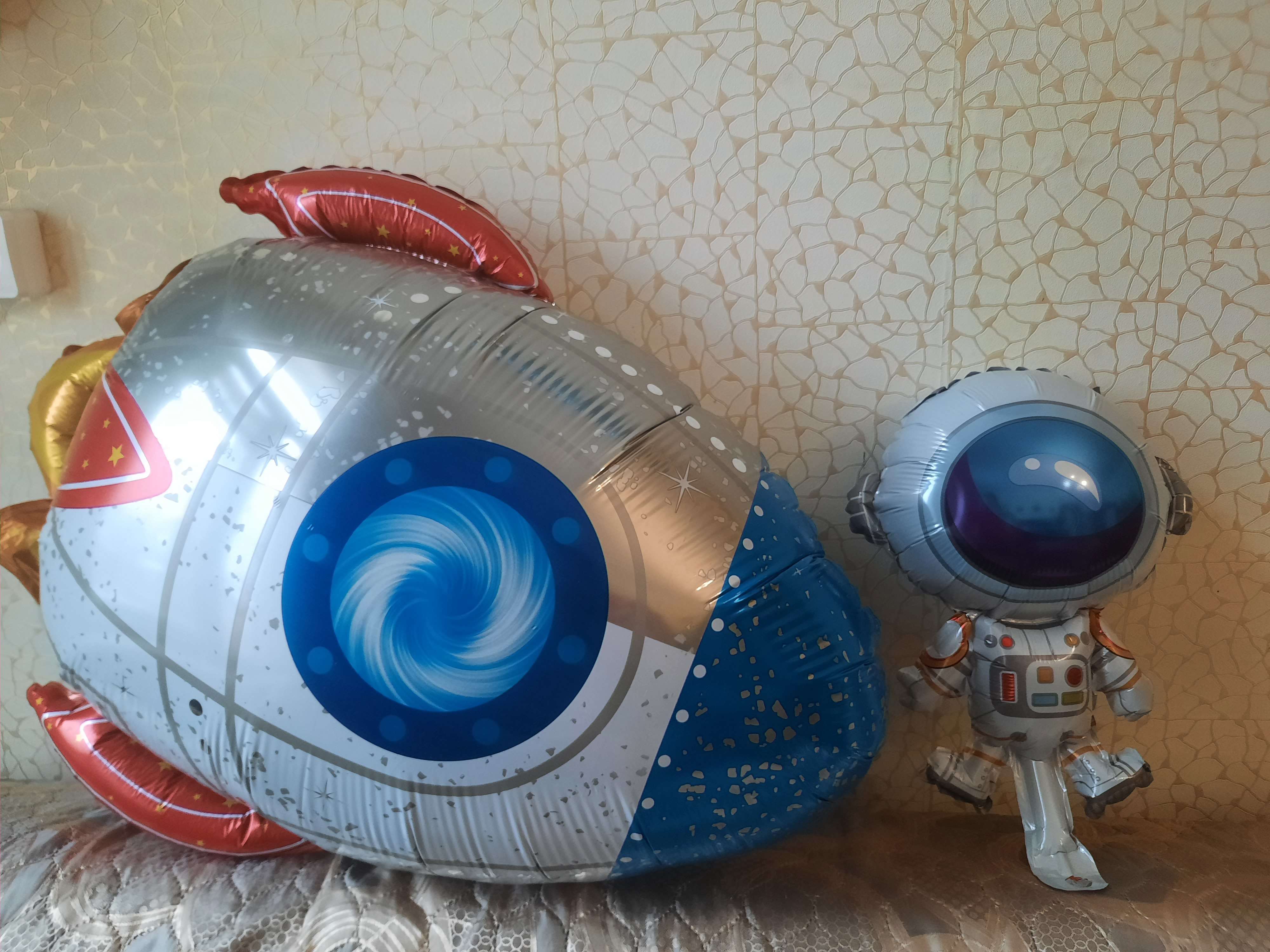 Фотография покупателя товара Шар фольгированный 14" «Космонавт» с клапаном - Фото 7