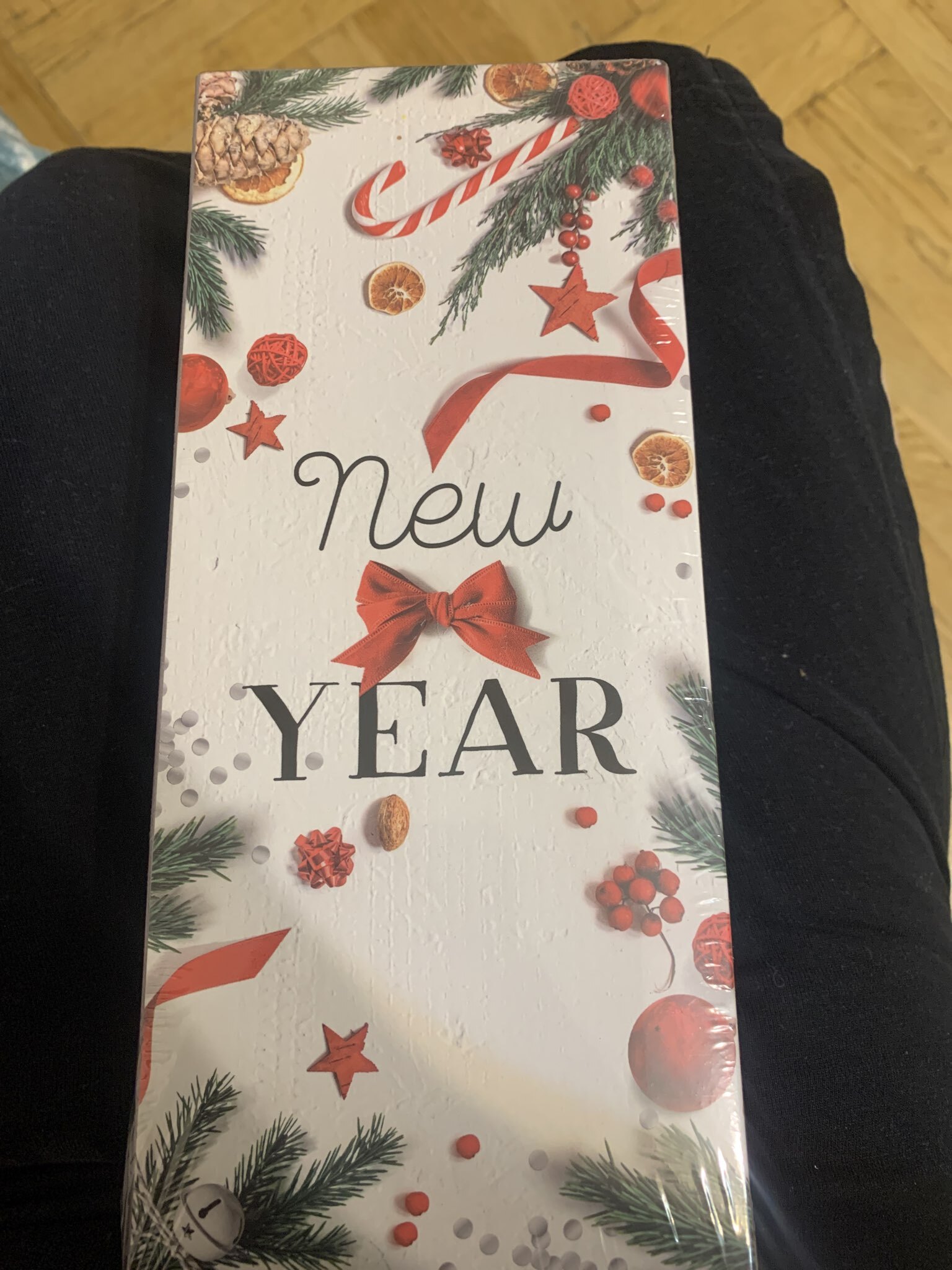 Фотография покупателя товара Варежки женские в подарочной коробке KAFTAN «Подарок», размер 19 - Фото 1