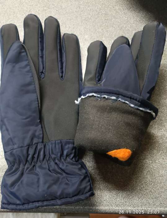 Фотография покупателя товара Перчатки женские MINAKU: Hello, winter!, с утеплителем, тёмно-синие, размер 24 см - Фото 3