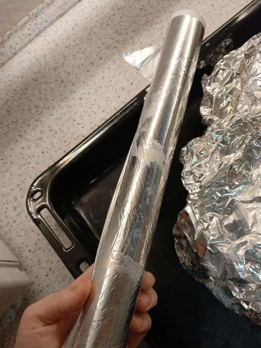 Фотография покупателя товара Фольга пищевая алюминиевая «Особо прочная», 44 см × 25 м, 14 мкм - Фото 1