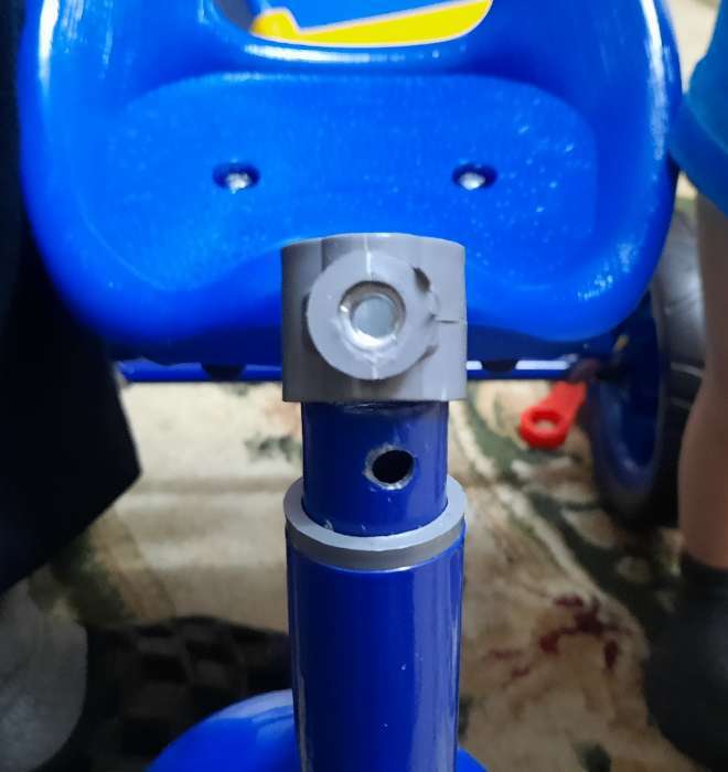 Фотография покупателя товара Велосипед трехколесный Лучик Малют 4, колеса EVA  10"/8", цвет синий - Фото 3