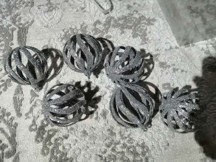 Фотография покупателя товара Ёлочные игрушки «Селин», шары новогодние, d=8 см, набор 6 шт., серебро - Фото 2