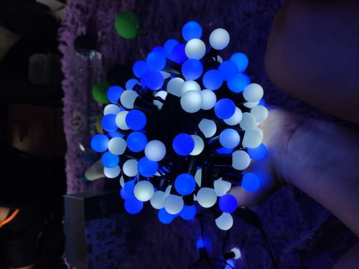 Фотография покупателя товара Гирлянда «Нить» 20 м с насадками «Шарики 1.5 см», IP44, тёмная нить, 200 LED, свечение бело-синее, мигание, 220 В - Фото 6