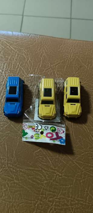 Фотография покупателя товара Машинка металлическая «Внедорожник», масштаб 1:64, МИКС - Фото 1