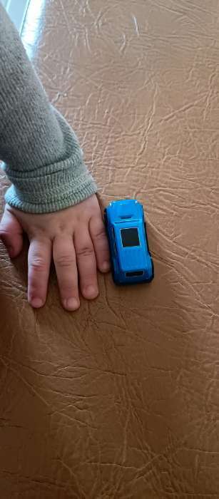 Фотография покупателя товара Машинка металлическая «Внедорожник», масштаб 1:64, МИКС - Фото 3