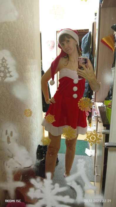 Фотография покупателя товара Карнавальный костюм «Мисс Санта», р-р 44-46, платье, колпак, пояс, перчатки - Фото 1