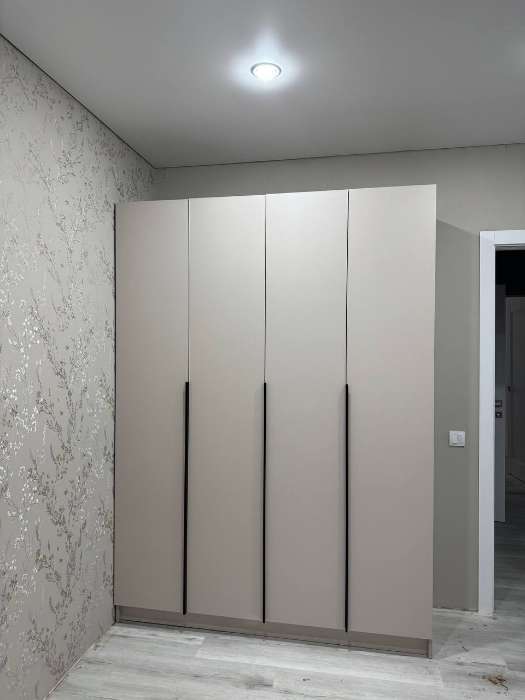 Фотография покупателя товара Шкаф прямой трёхстворчатый «Бруно», 1200×505×2216 мм, цвет белый - Фото 75