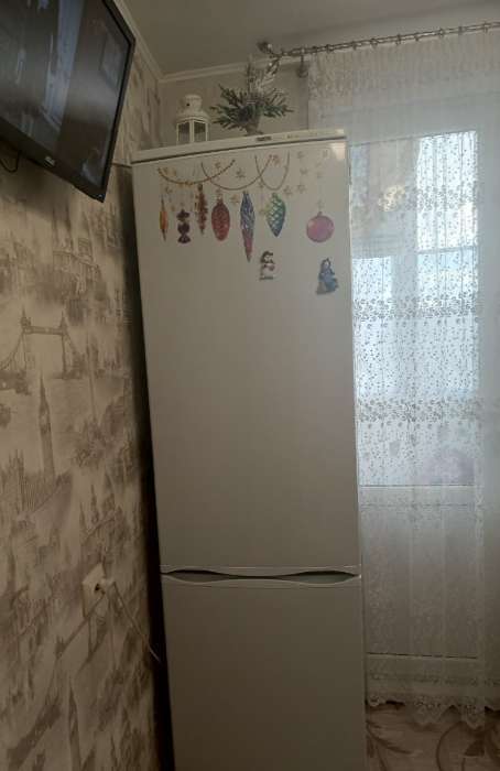 Фотография покупателя товара Наклейки на окна многоразовые «Новогодний венок», 50×70 см - Фото 24