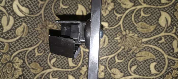 Фотография покупателя товара Подставка с мисками, 2×1.5 л, высота 50 см, разборная, чёрная - Фото 1