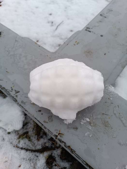 Фотография покупателя товара Снежколеп-песколеп «Граната», 36×9×9.5 см + солдатики 4 см, МИКС - Фото 3